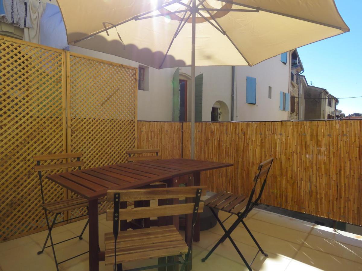 Appartement Centre Historique Avec Terrasse Au Porte De La Camargue Saint-Gilles  Esterno foto