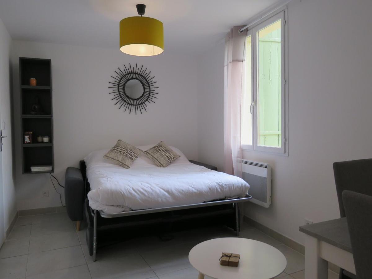 Appartement Centre Historique Avec Terrasse Au Porte De La Camargue Saint-Gilles  Esterno foto